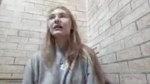 Snapshot of marylynreifsnider chatting on September 2025 10:28:01 AM Hi My name is Elina Im 18 years old. online show from September 2025 10:28:01 AM