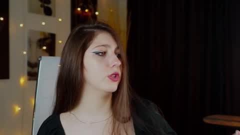 Mary Miller online show from December 2025 09:36:01 AM