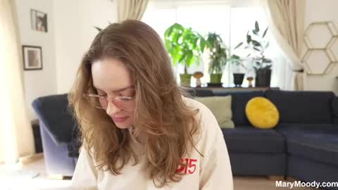 Mary Moody online show from May 2026 10:04:02 PM