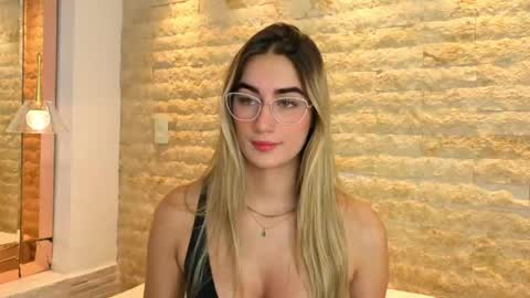 Snapshot of maryy_campbell chatting on May 2026 11:28:01 AM maryy campbell online show from May 2026 11:28:01 AM
