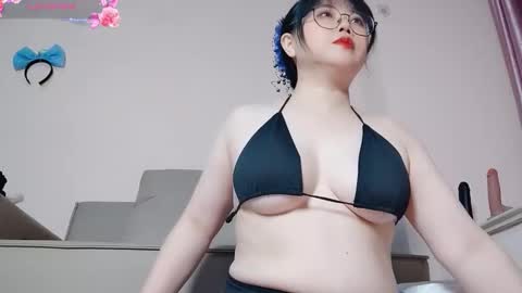 maryzhong online show from September 2025 11:48:01 AM