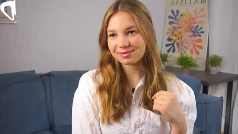 Sunny online show from February 2026 08:34:02 PM