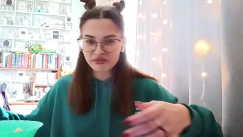 Kelly online show from March 2026 06:08:01 AM