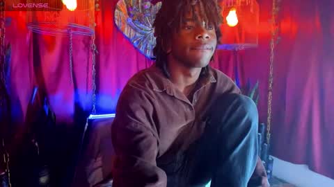 Snapshot of mashall_lee chatting on February 2026 07:51:02 PM MARSHALL LEE online show from February 2026 07:51:02 PM