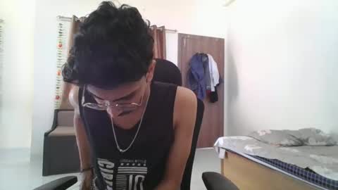 maskboyz2003 online show from February 2025 05:10:01 AM