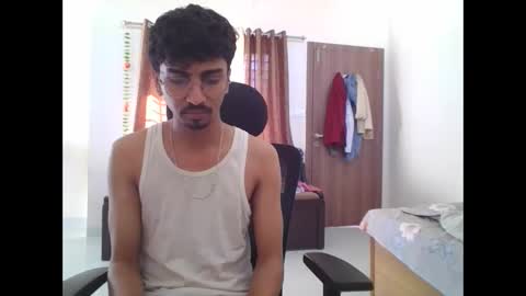 maskboyz2003 online show from February 2025 04:20:01 AM