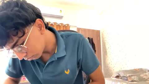 maskboyz2003 online show from November 2025 04:48:02 AM