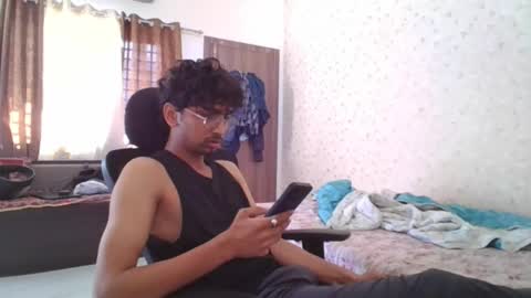 Mask Boy online show from October 2025 03:56:01 AM