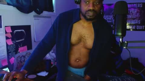 Maskmind online show from March 2025 09:04:01 PM