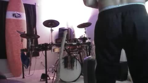 Snapshot of massageartist chatting on February 2026 03:11:01 AM HappyZending online show from February 2026 03:11:01 AM