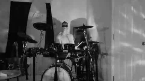 Snapshot of massageartist chatting on March 2026 02:19:01 AM HappyZending online show from March 2026 02:19:01 AM