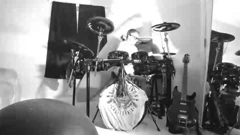 Snapshot of massageartist chatting on April 2026 12:27:01 AM HappyZending online show from April 2026 12:27:01 AM