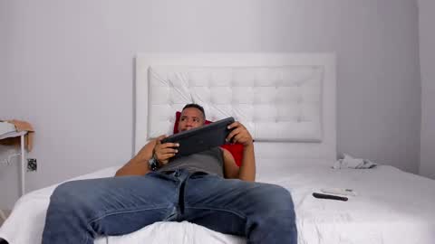 Lucas online show from February 2025 01:37:01 AM