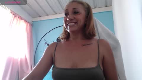 Snapshot of massielferretis chatting on September 2025 07:49:02 PM massiel ferreti online show from September 2025 07:49:02 PM