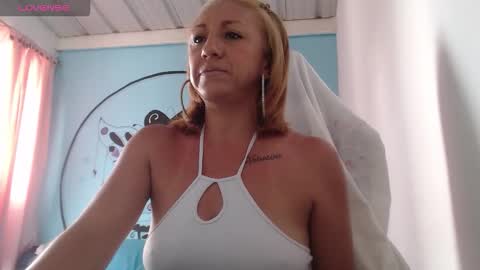 Snapshot of massielferretis chatting on September 2025 08:02:01 PM massiel ferreti online show from September 2025 08:02:01 PM
