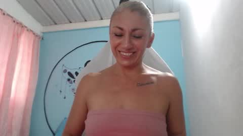 Snapshot of massielferretis chatting on February 2026 10:48:01 PM massiel ferreti online show from February 2026 10:48:01 PM