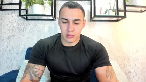 Massimo Contie online show from February 2025 10:59:01 AM