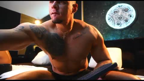 Snapshot of massimowalton2 chatting on November 2025 12:07:01 PM massimowalton2 online show from November 2025 12:07:01 PM