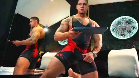 massimowalton2 online show from November 2025 01:44:02 PM