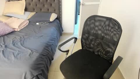 master_boy28 online show from October 2025 05:15:02 AM