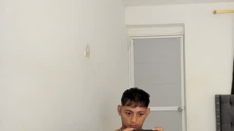 master_boy28 online show from February 2026 04:31:01 AM