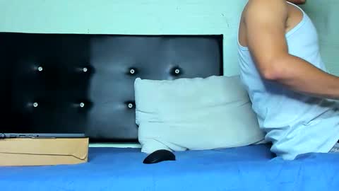 master_dominant_777 online show from December 2025 09:00:01 PM