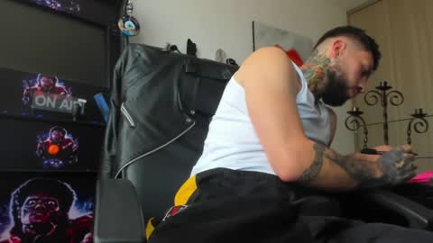 Snapshot of master_steven_01 chatting on December 2024 09:01:01 PM steven online show from December 2024 09:01:01 PM