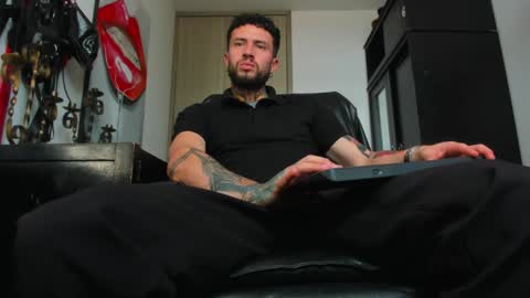 Snapshot of master_steven_01 chatting on January 2025 07:26:02 PM steven online show from January 2025 07:26:02 PM