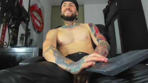 Snapshot of master_steven_01 chatting on February 2025 12:11:01 AM steven online show from February 2025 12:11:01 AM