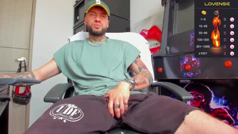 Snapshot of master_steven_01 chatting on February 2025 08:20:02 PM steven online show from February 2025 08:20:02 PM