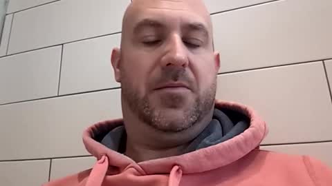 Snapshot of masterclass69er chatting on November 2025 09:43:01 AM Bob online show from November 2025 09:43:01 AM