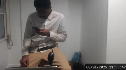 Snapshot of masterdomfuck chatting on January 2025 12:57:02 AM Masterdomfuck online show from January 2025 12:57:02 AM