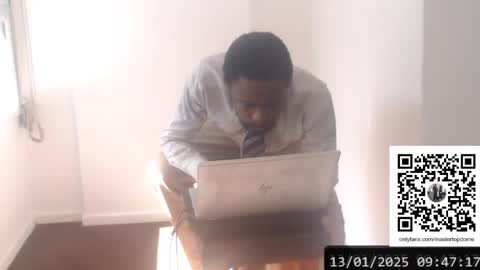 Snapshot of masterdomfuck chatting on January 2025 12:45:02 PM Masterdomfuck online show from January 2025 12:45:02 PM