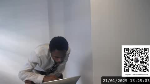 Snapshot of masterdomfuck chatting on January 2025 06:23:01 PM Masterdomfuck online show from January 2025 06:23:01 PM
