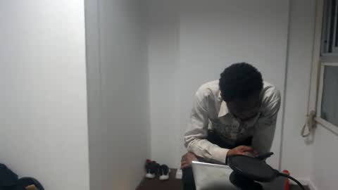 Snapshot of masterdomfuck chatting on January 2025 01:18:02 AM Masterdomfuck online show from January 2025 01:18:02 AM