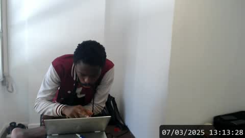 Snapshot of masterdomfuck chatting on March 2025 04:11:02 PM Masterdomfuck online show from March 2025 04:11:02 PM