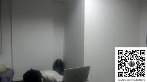 Snapshot of masterdomfuck chatting on September 2025 11:37:01 PM Masterdomfuck online show from September 2025 11:37:01 PM