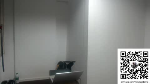 Snapshot of masterdomfuck chatting on September 2025 12:44:02 AM Masterdomfuck online show from September 2025 12:44:02 AM