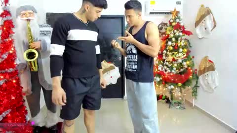 Team Cris Darwin- Fernando- Stiven- David online show from December 2025 11:29:01 AM