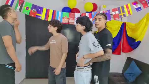 Snapshot of masters_sexx chatting on July 2026 11:15:02 AM Team Cris Darwin- Fernando- Stiven- David online show from July 2026 11:15:02 AM