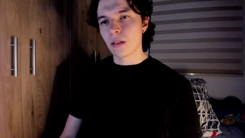mastrangelo_x online show from May 2026 04:32:02 AM