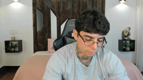 mateo_dilucajs1 online show from September 2025 07:48:01 PM