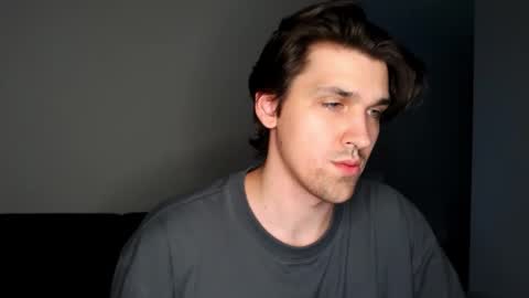 mateo_zeus online show from October 2025 06:39:01 PM