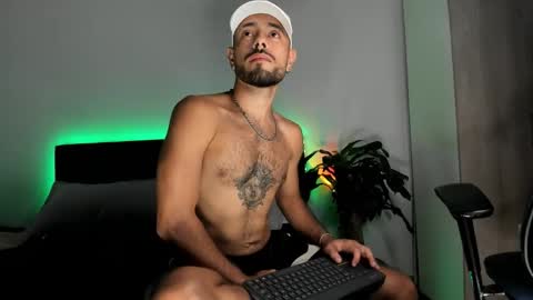 Mateo Baer online show from January 2026 03:32:01 AM