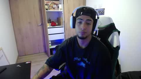 Snapshot of matias_bianco01 chatting on September 2025 05:22:01 AM matias online show from September 2025 05:22:01 AM