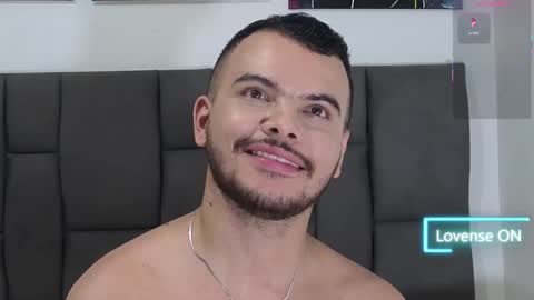 Matias Towers online show from December 2025 05:45:02 AM