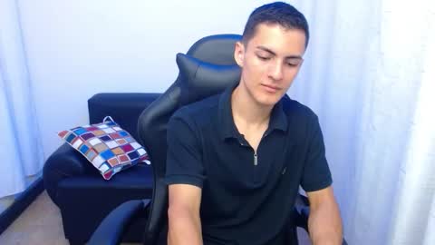 Snapshot of matiius18 chatting on February 2026 01:58:02 PM Matias online show from February 2026 01:58:02 PM