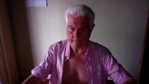 Snapshot of matlik chatting on September 2025 08:23:02 PM matlik online show from September 2025 08:23:02 PM