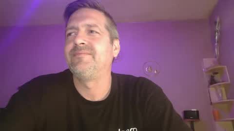 Snapshot of matrike1 chatting on April 2026 06:36:02 PM matrike1 online show from April 2026 06:36:02 PM