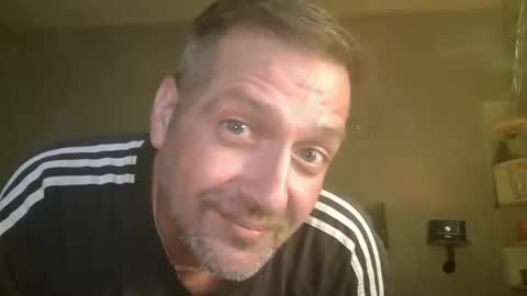 Snapshot of matrike1 chatting on May 2026 04:04:02 PM matrike1 online show from May 2026 04:04:02 PM